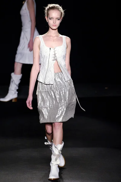 Look 30